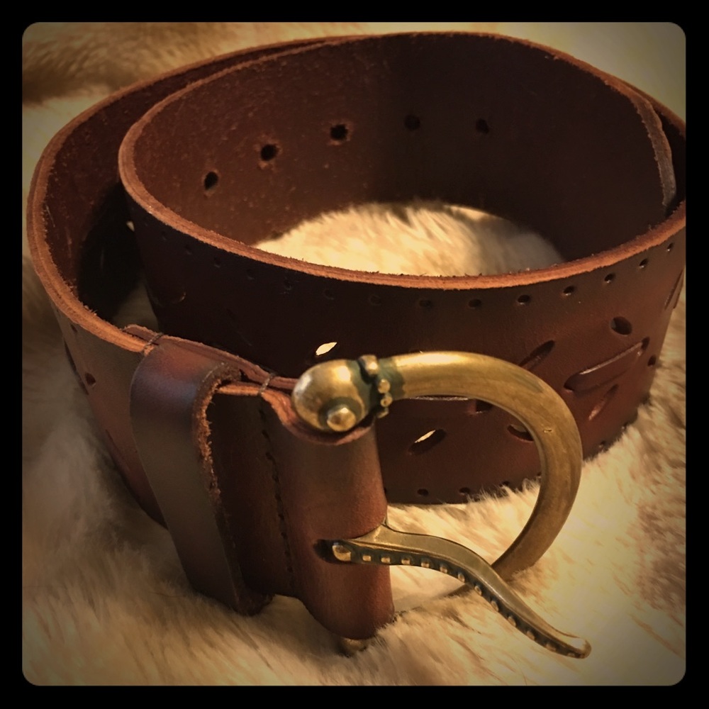 $9 SALE Cut Out Brown Leather Belt  - Sz S